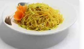 2018. Spaghetti di riso al curry