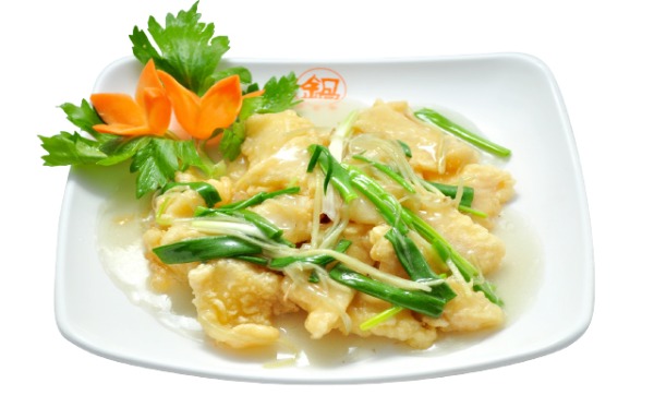 Filet de poisson au gingembre et à la siboulette 姜葱炒鱼片
