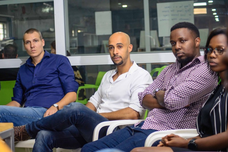Example of Cultural Relativism in Business: 3 Approaches that Work