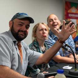 Seminars UK Games Expo 2019 Panel waving.jpg