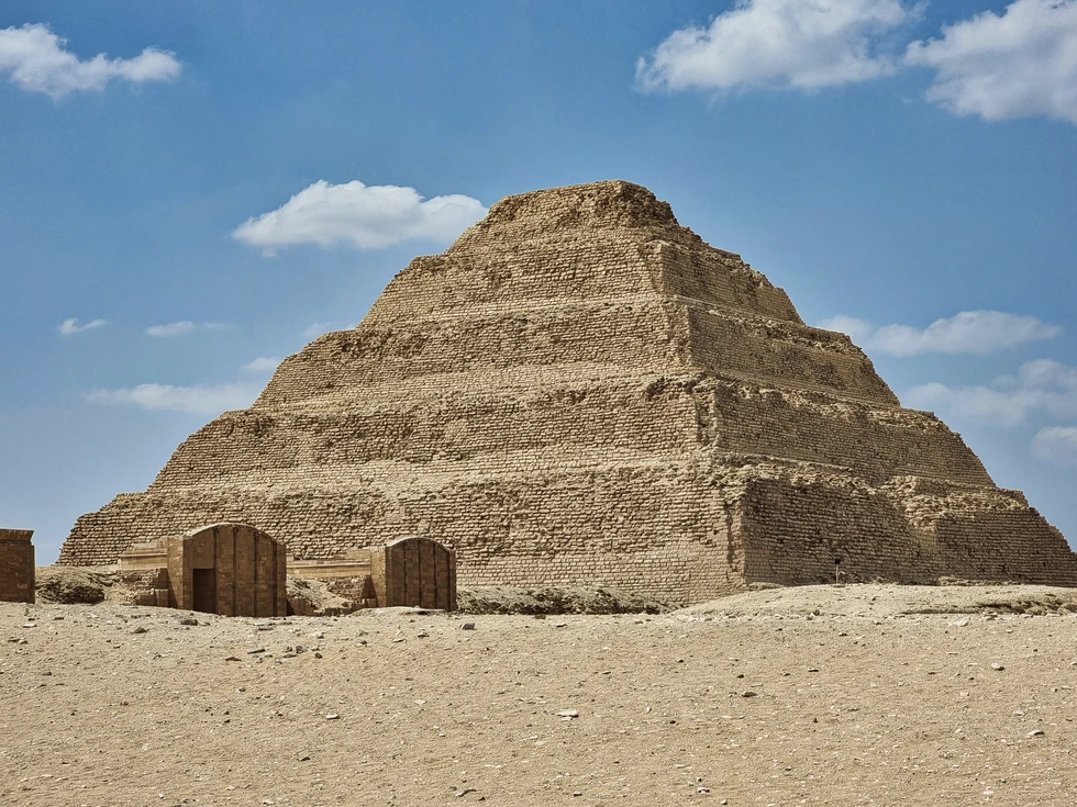 ¿Cómo construyeron la Pirámide de Saqqara?