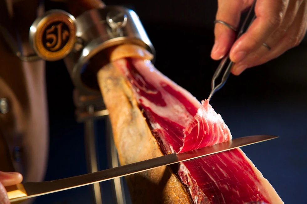 Historia del jamón ibérico: Un tesoro de la gastronomía española