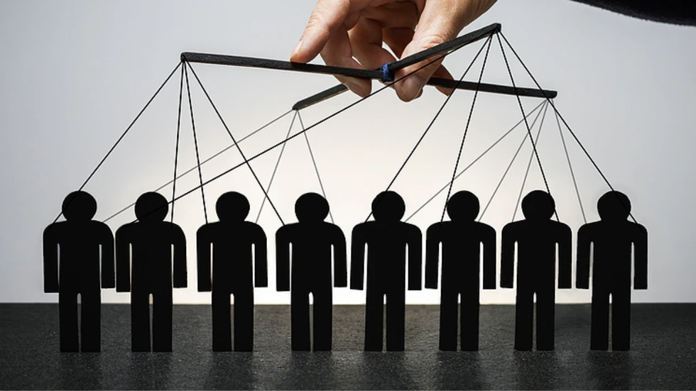 Occidente: Camino del TOTALITARISMO