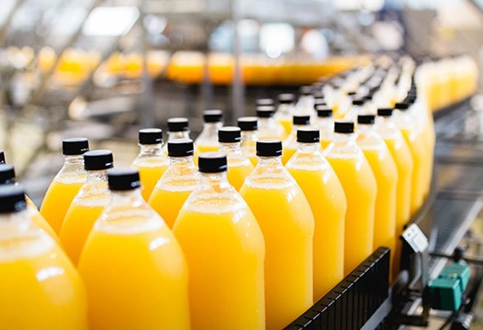 ¿Cómo se fabrican los zumos de frutas comerciales?