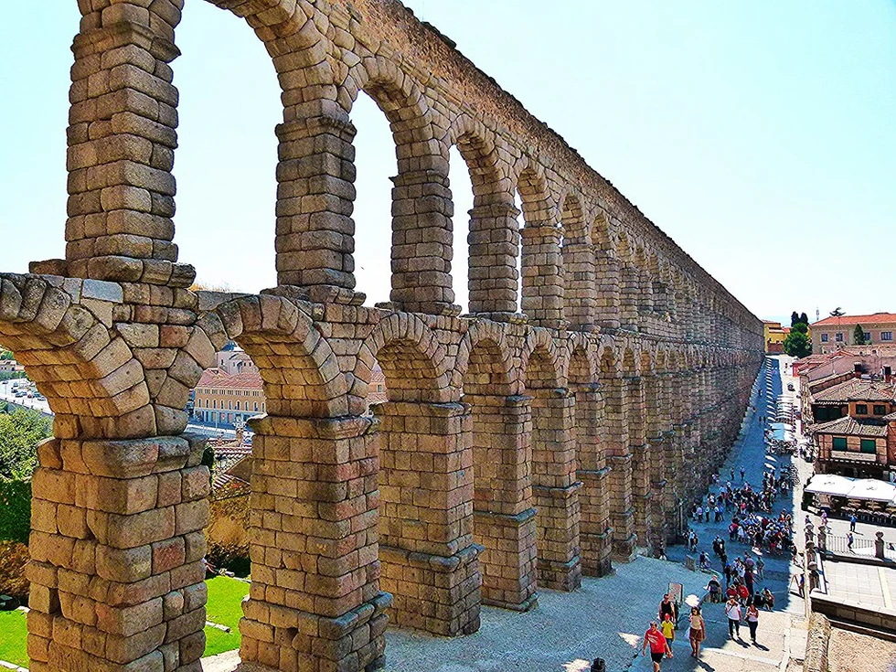 ¿Cómo se construyeron los Acueductos Romanos?