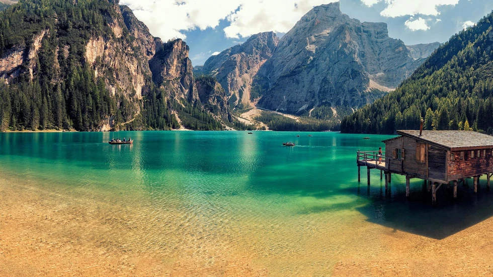 Lago di Braies, una maravilla italiana en el Tirol...y no es el único en la zona...