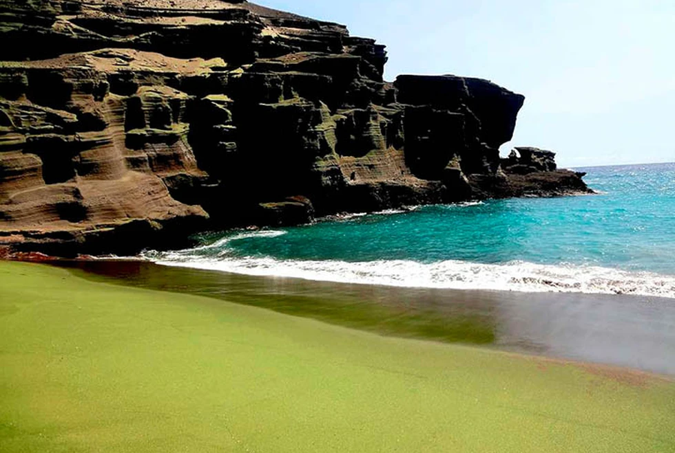 Otra playa espectacular, esta vez de arena verde...