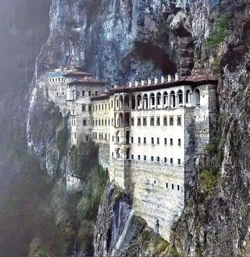 El impactante monasterio de Sumela, una maravilla arquitectónica