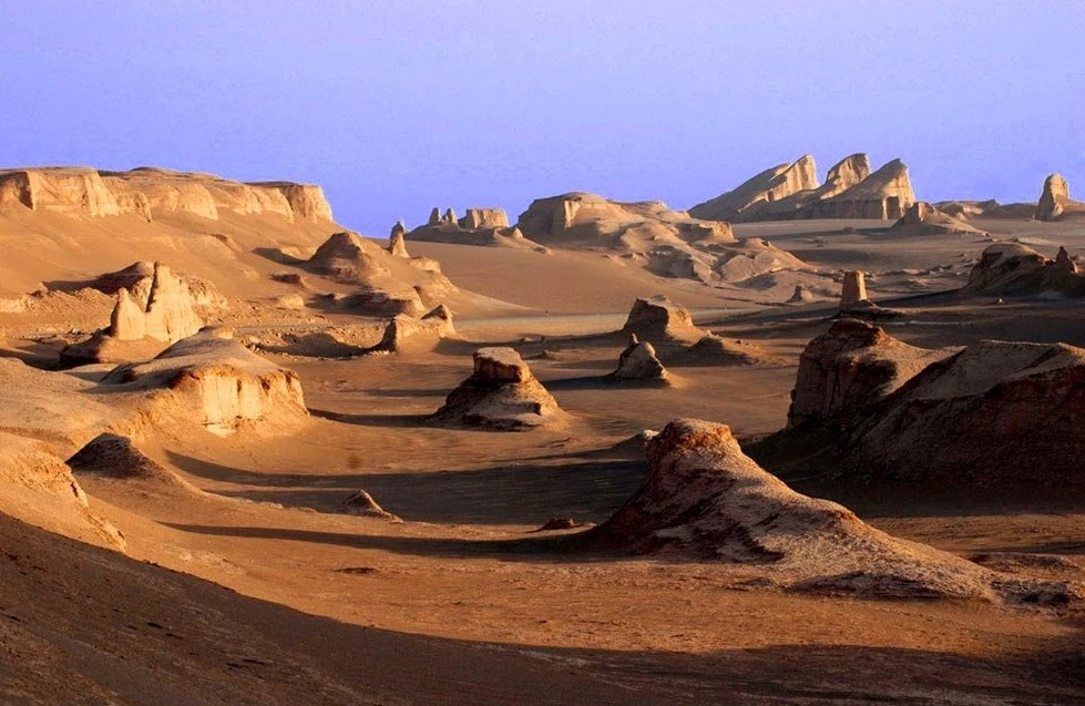El ardiente desierto de Lut, uno de los lugares más calientes del mundo