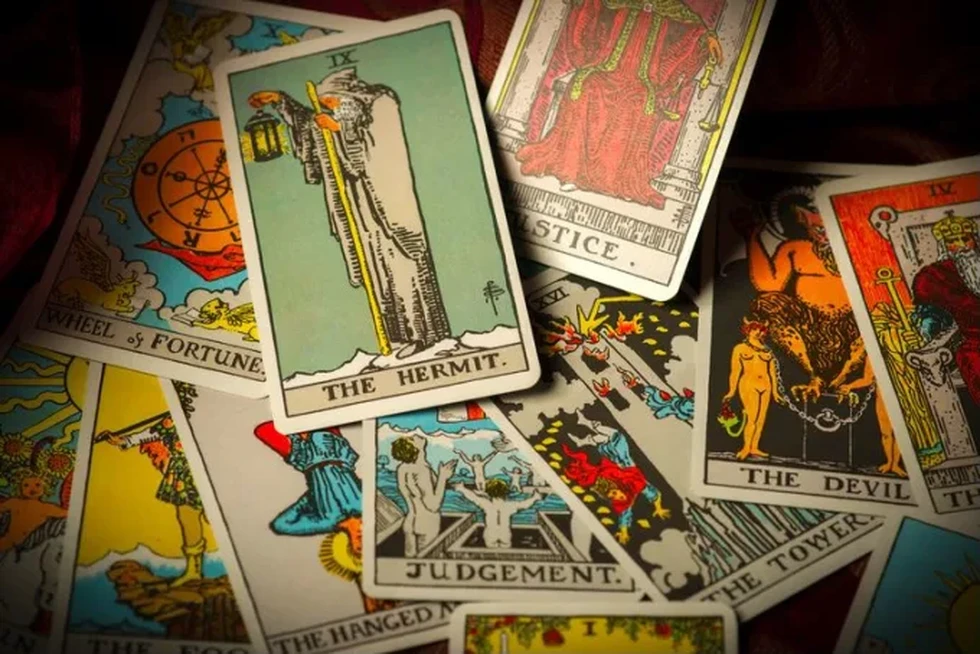 Interpretación de las Cartas del Tarot: ¿Cómo lo hacen?