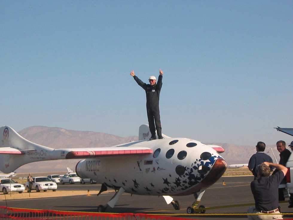 SpaceShipOne: el primer vuelo espacial de un avión privado