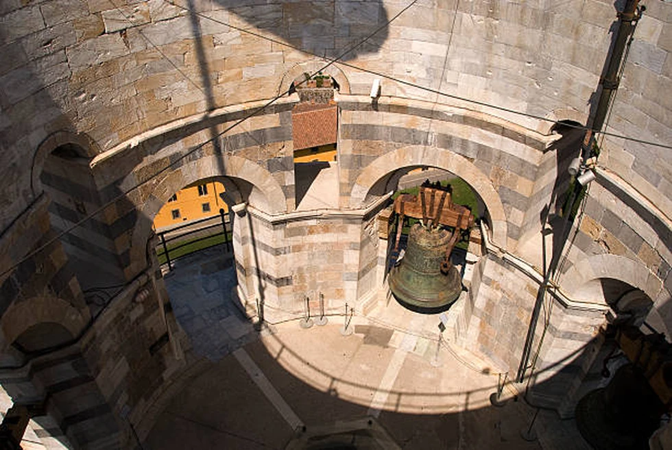 ¿Cómo es por dentro la torre de Pisa?