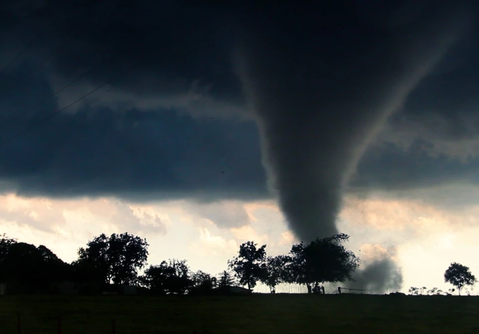 ¿Qué hay dentro de un tornado?