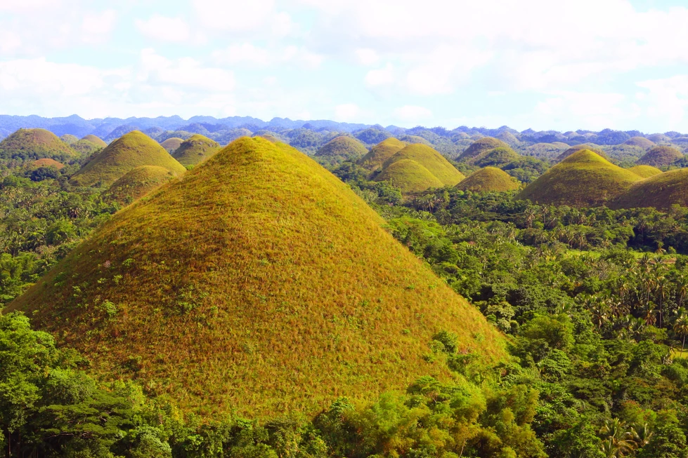 Las impresionantes "Colinas de Chocolate"