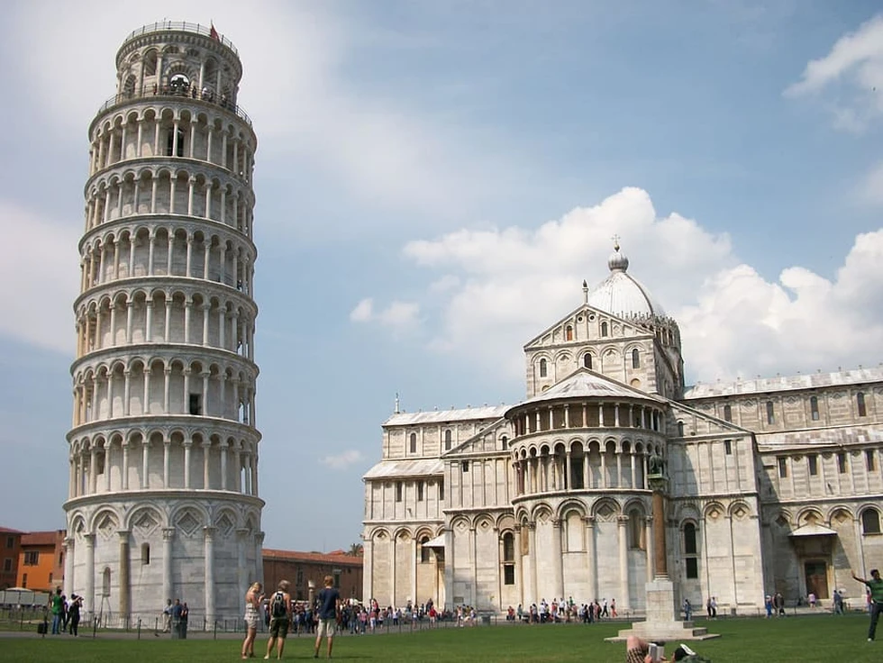 ¿Cómo es por dentro la torre de Pisa?
