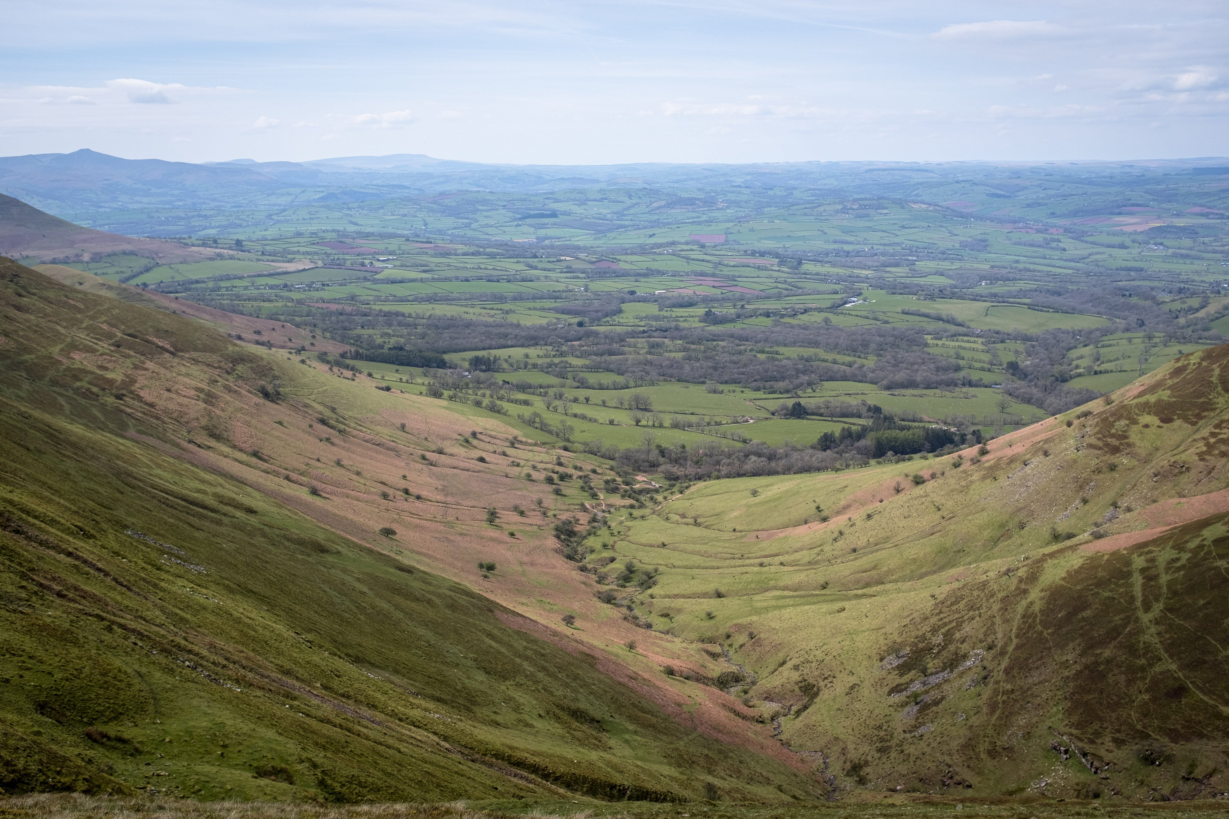 Dragon's Back | Walks and Pictures