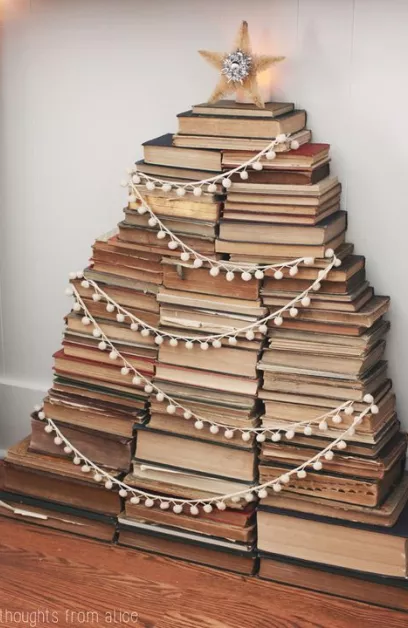 Kerstboom van boeken