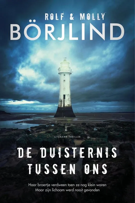 De omslag afbeelding van het boek De duisternis tussen ons