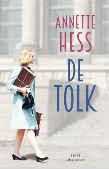 De omslag afbeelding van het boek Hess, Annette - De tolk