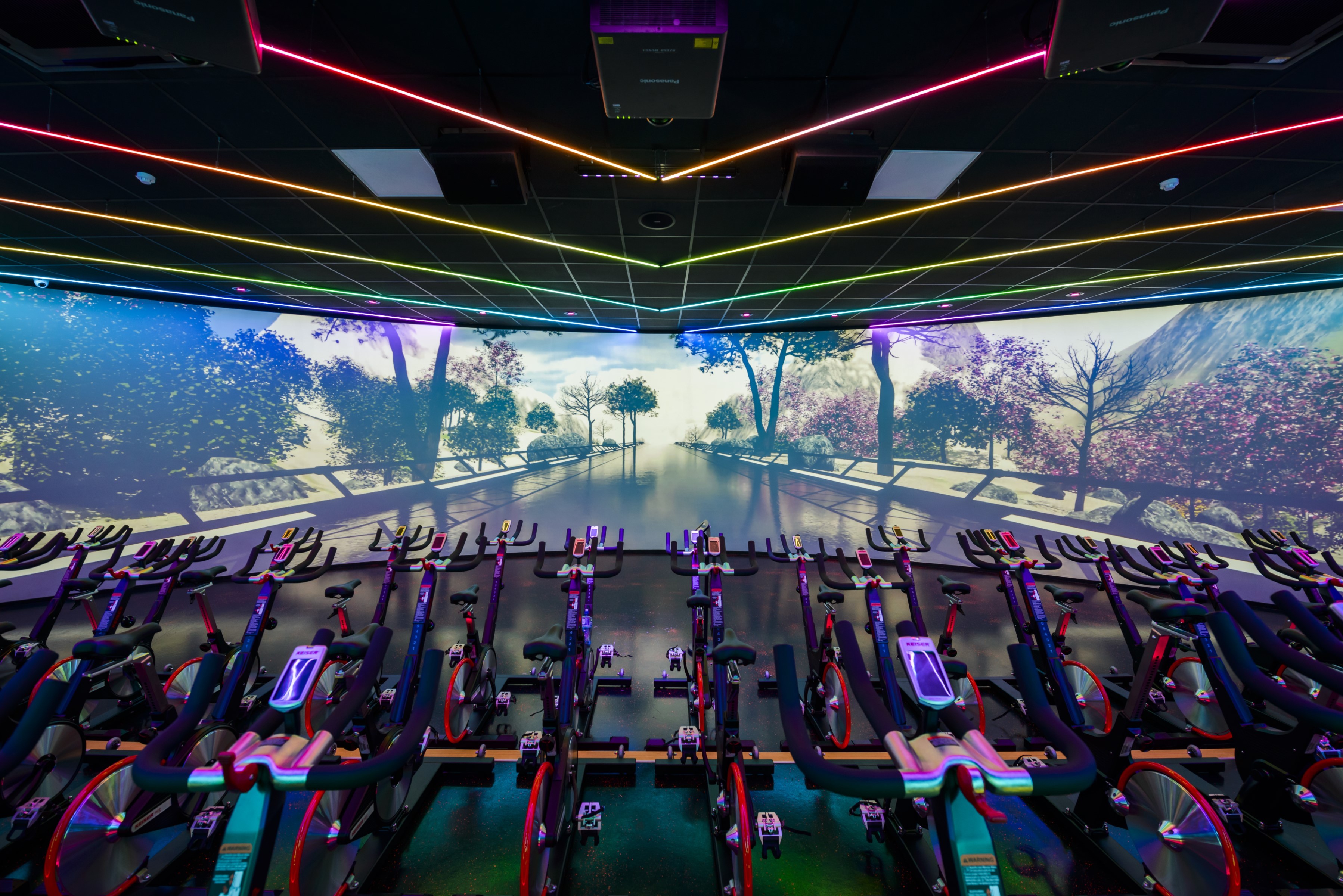 Westmanstown, Gallery West Wood Club