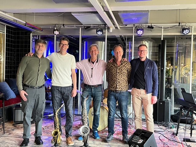 Flat 5 Jazz Quintet