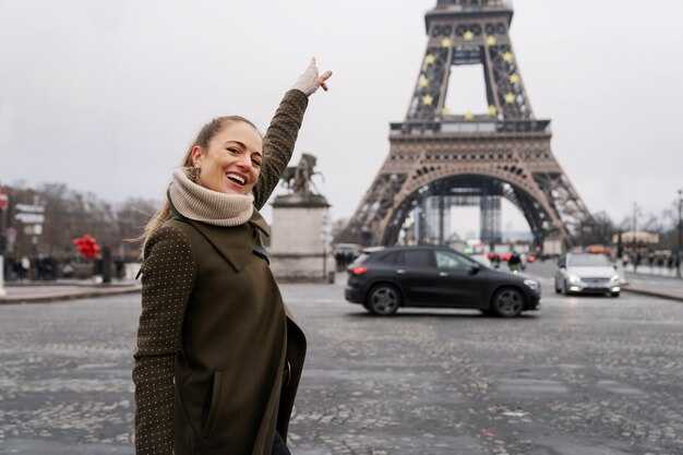 La Francia è in testa per numero di turisti, ma i guadagni sono inferiori: la Spagna è pronta a prendersi la corona?
