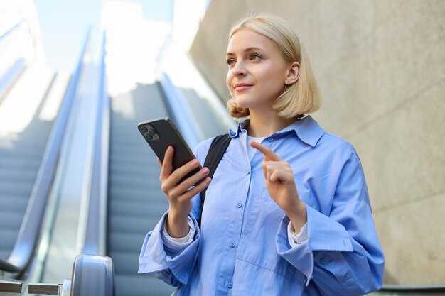 Using Your Cellphone on a Cruise – Wi-Fi, Roaming, and Charges