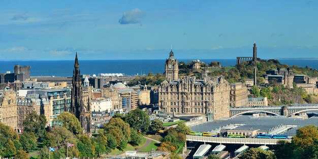 Stockbridge: Boutiques, Cafes, and Walkable City Access